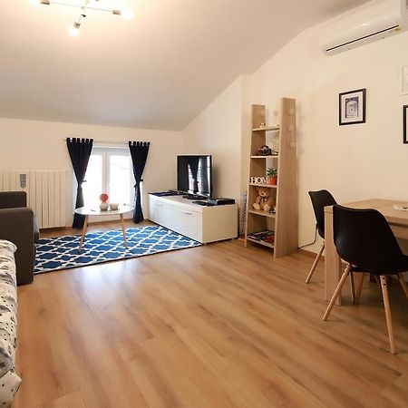 Sweet Loft Apartment "Blue" In Rijeka Center Exteriör bild