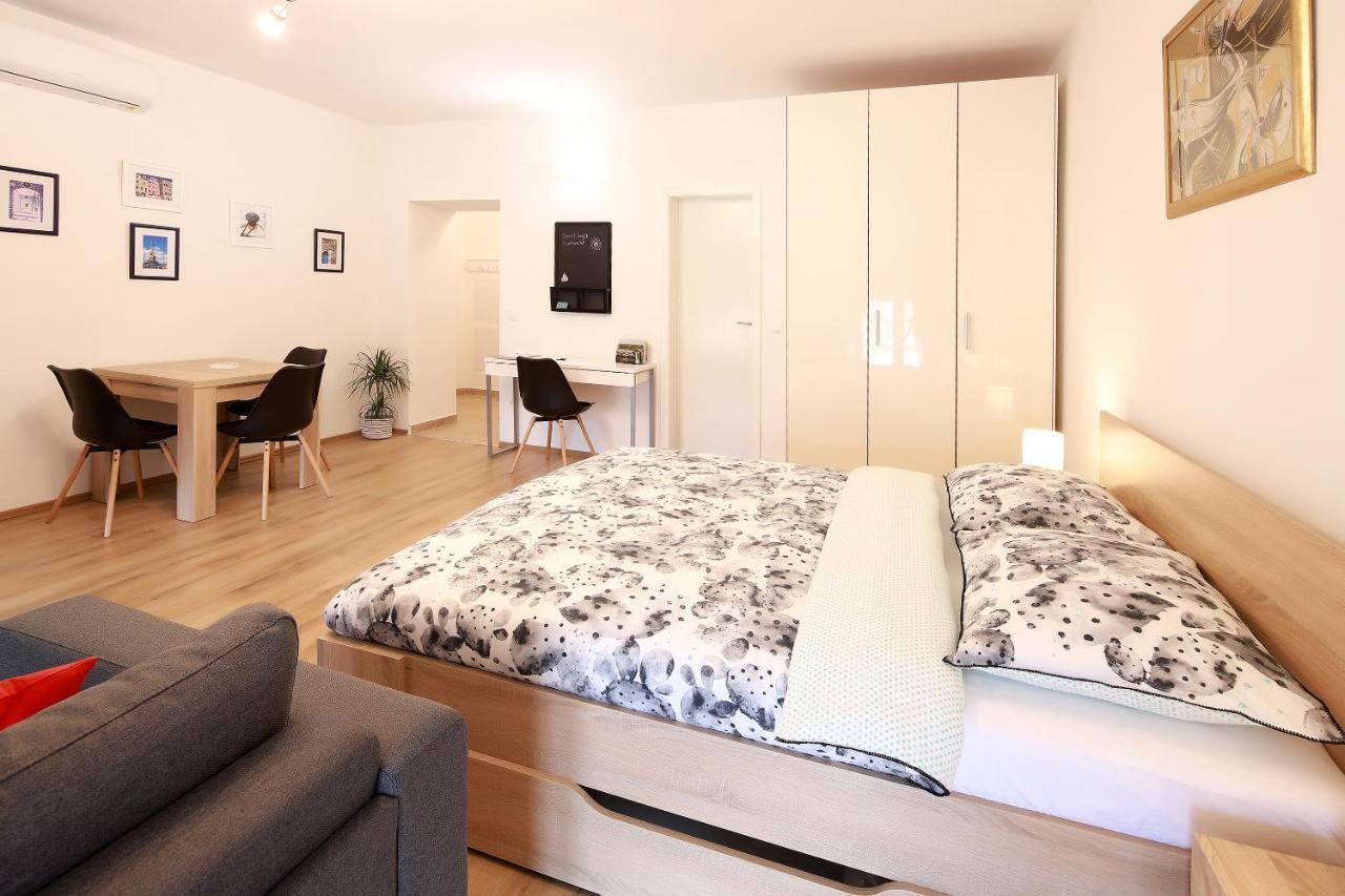 Sweet Loft Apartment "Blue" In Rijeka Center Exteriör bild