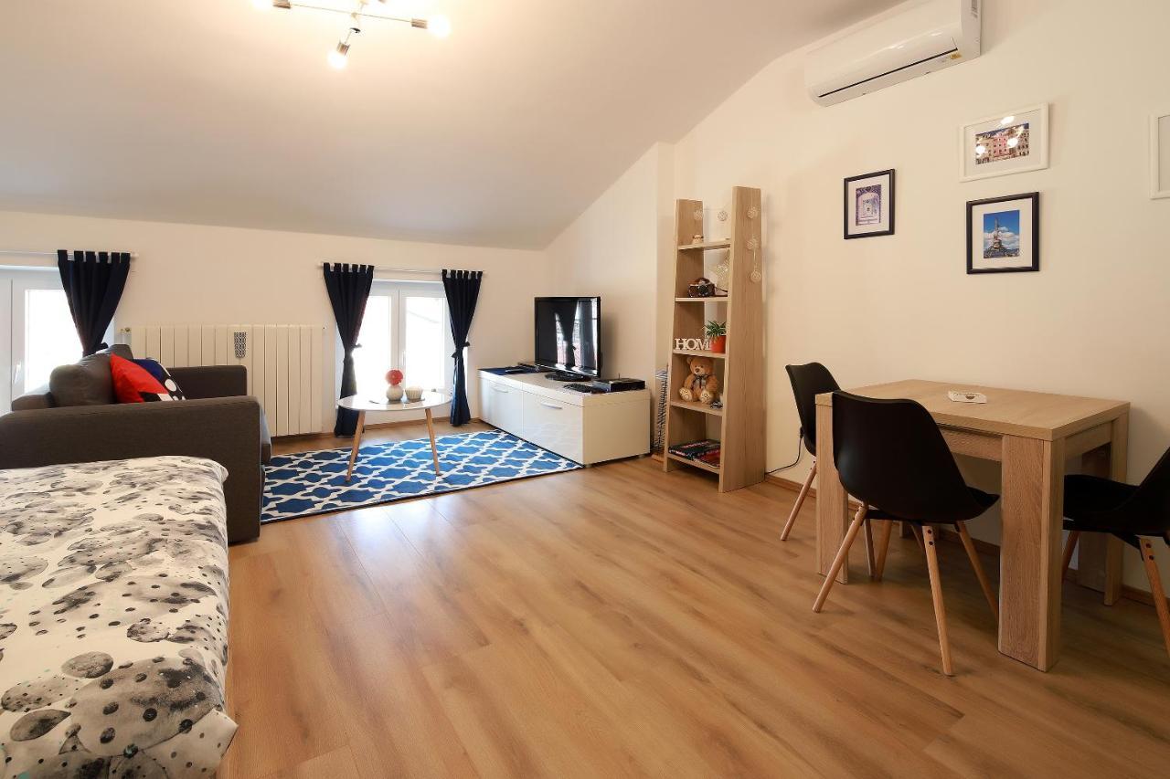 Sweet Loft Apartment "Blue" In Rijeka Center Exteriör bild