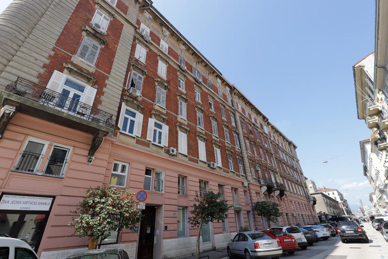 Sweet Loft Apartment "Blue" In Rijeka Center Exteriör bild